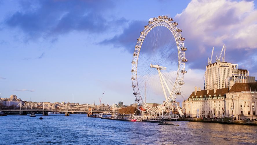 Londýnské vyhlídkové kolo se pyšní unikátním barem